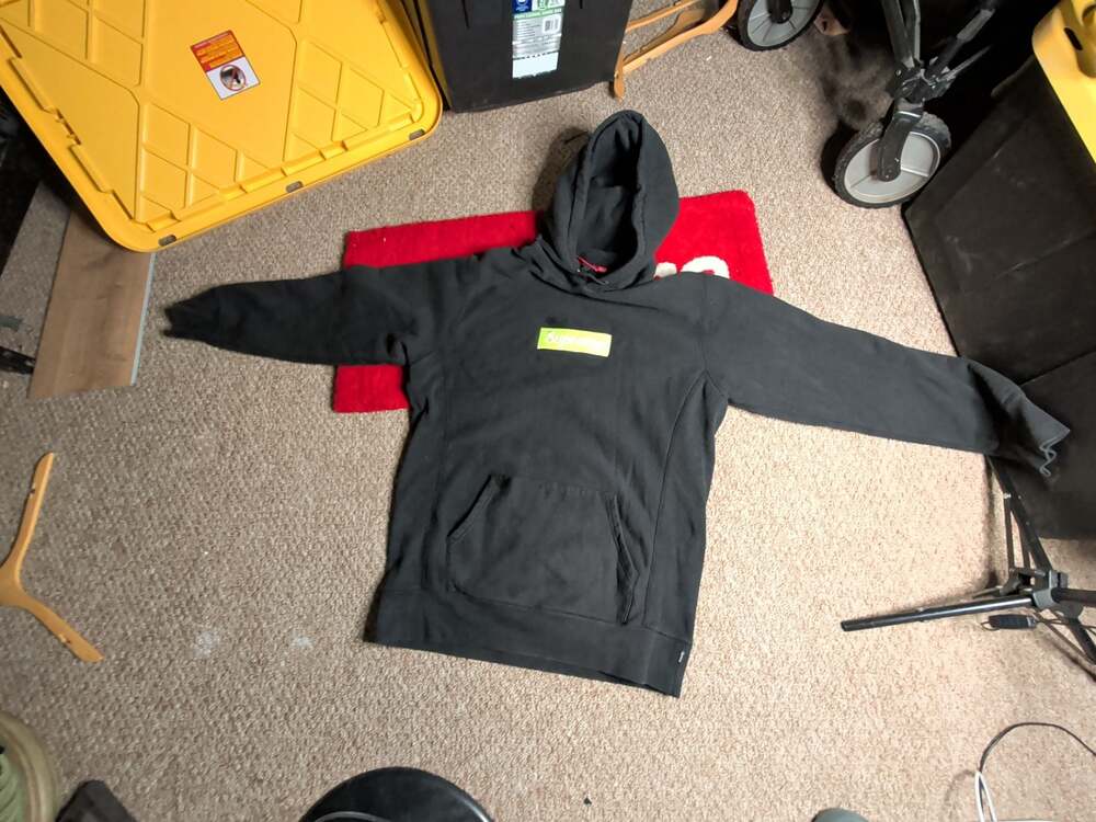 Supreme Fall/Winter 2017 Box Logo Pullover Hoodie Black/Neon Green